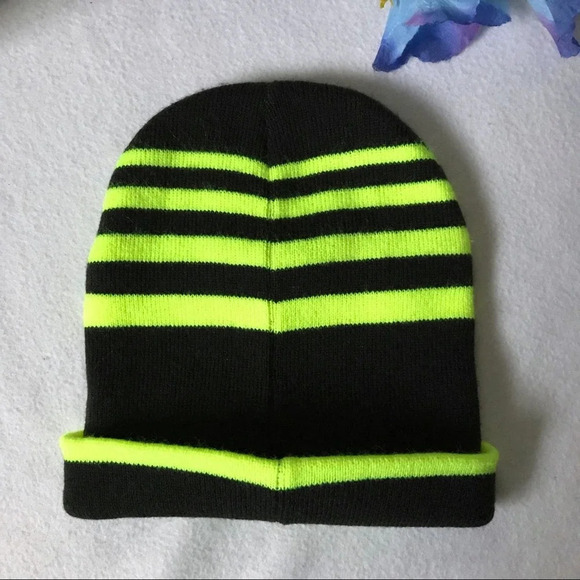 Nike NWOT Beanies Bundle Youth OS (8-20 Years Old) - Picture 6 of 10